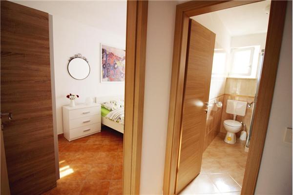 House K1, for 10 persons