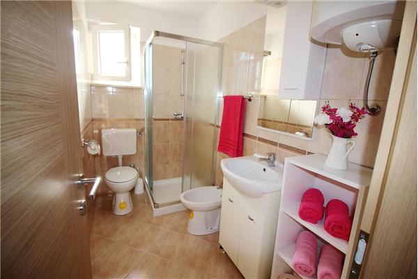 House K1, for 10 persons