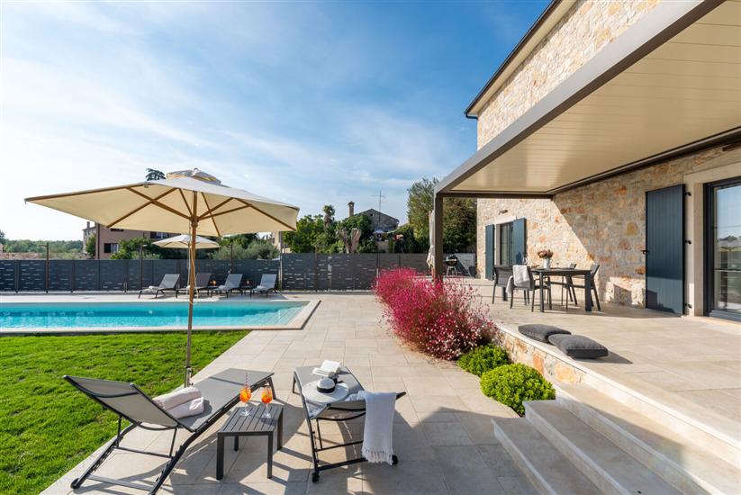 Villa Daniela s bazenom