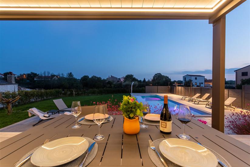 Villa Daniela s bazenom