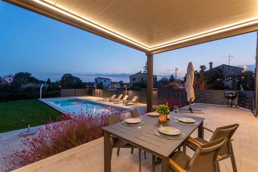 Villa Daniela s bazenom