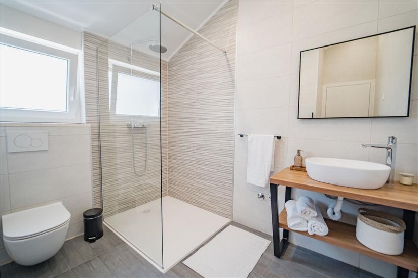 House K1, for 8 persons