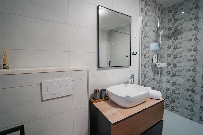 House K1, for 8 persons