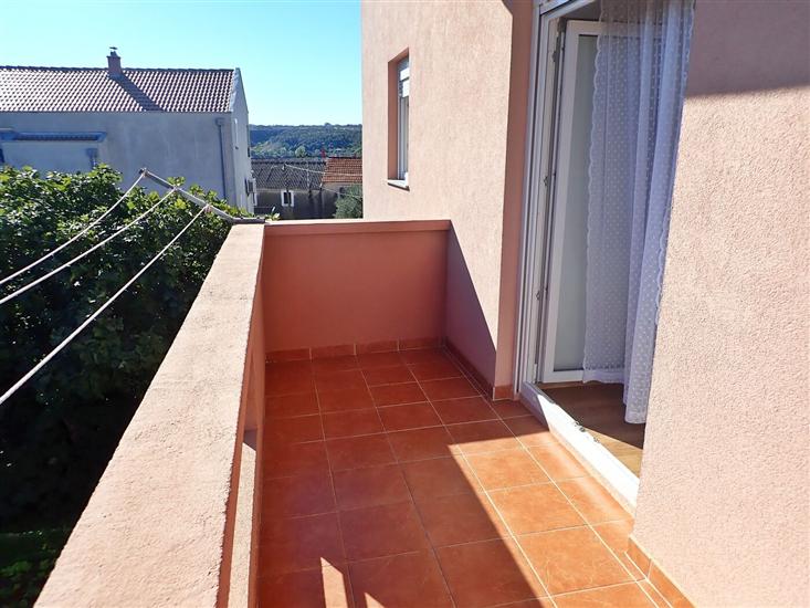Apartmaj Rada -near sandy beach