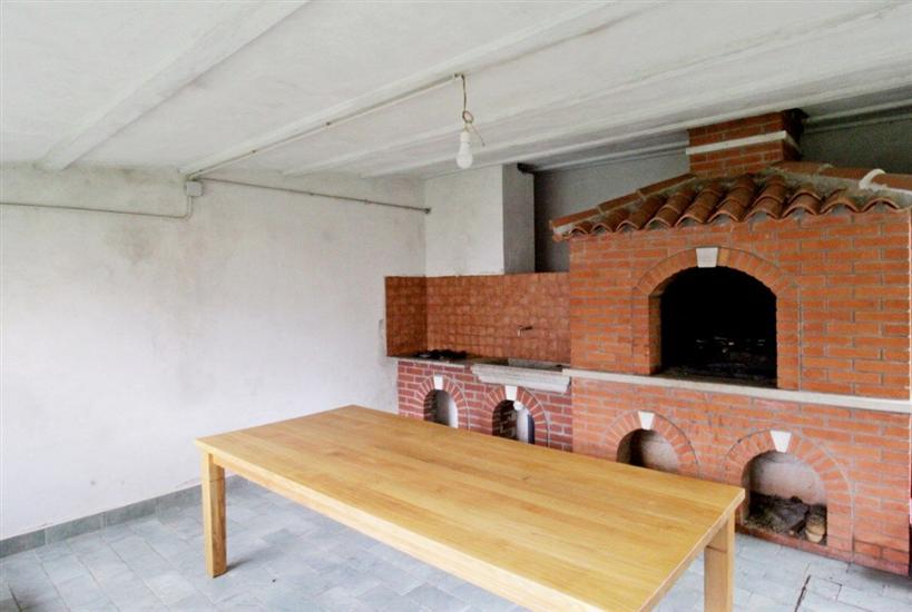 Apartments LEO with pool