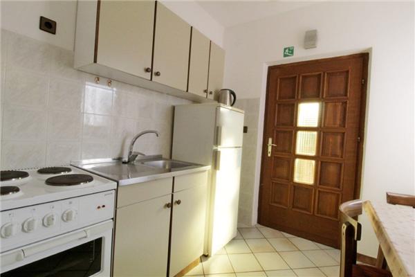 Apartment A2, for 3 persons