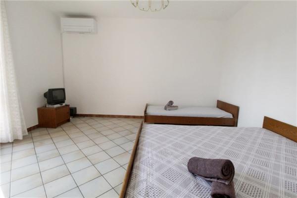Apartment A2, for 3 persons