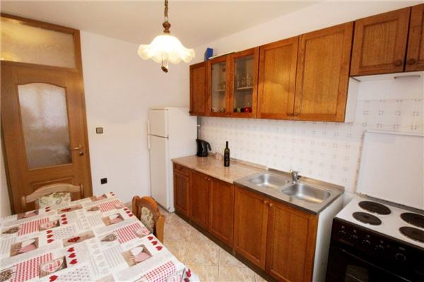 Apartment A4, for 5 persons