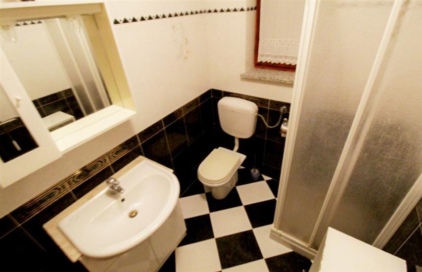 Apartment A4, for 5 persons