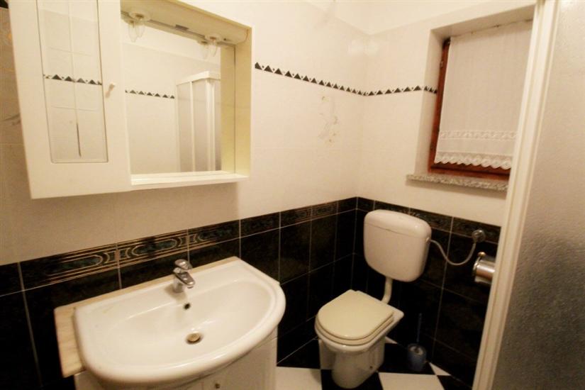 Apartment A4, for 5 persons