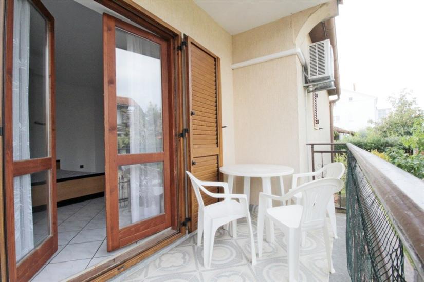 Apartment A6, for 5 persons