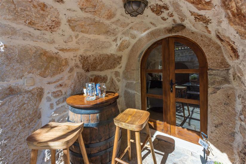 House Stara kuća-old stone house