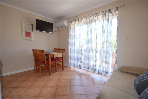 Apartment A4, for 3 persons