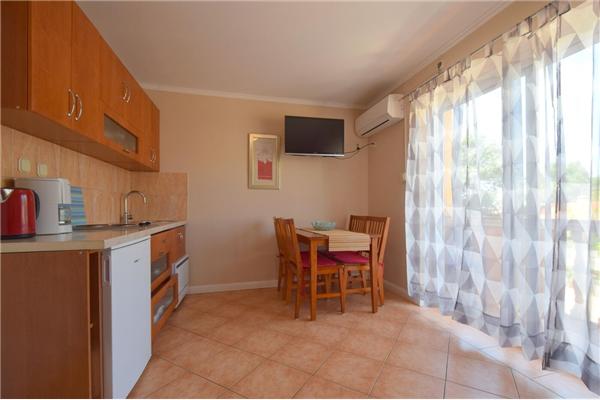 Apartment A4, for 3 persons