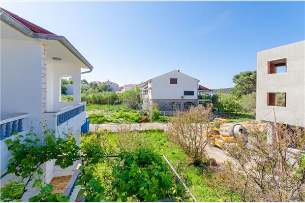 Apartment A1, for 6 persons