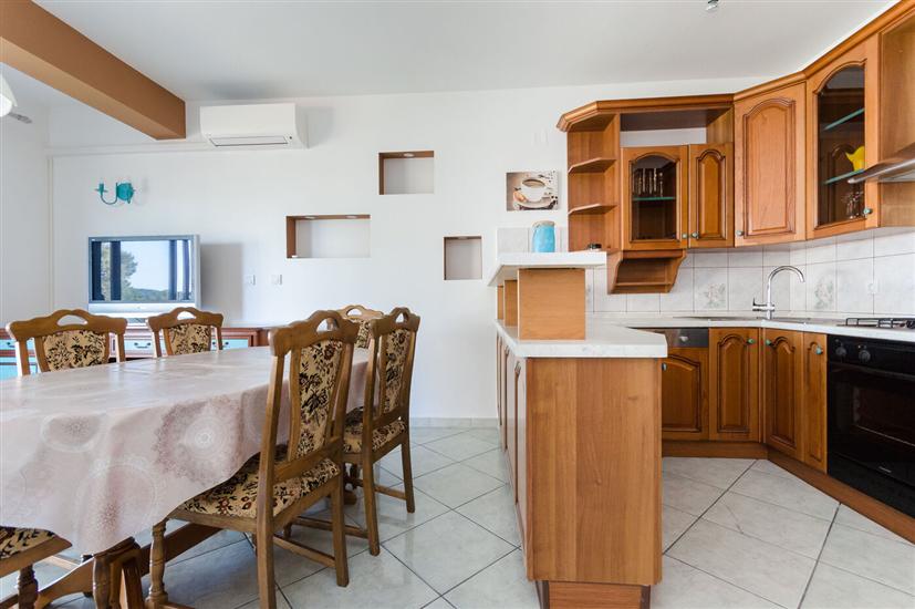 Apartment A1, for 6 persons