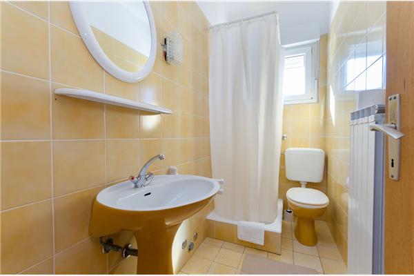 Apartment A1, for 6 persons