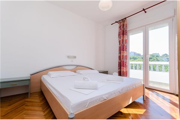 Apartment A1, for 6 persons