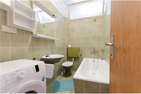 Apartment A1, for 6 persons