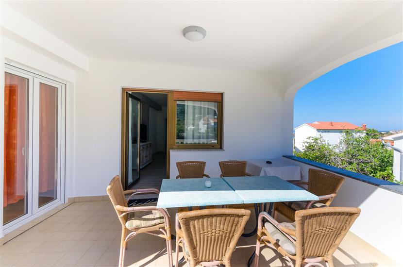 Apartment A2, for 5 persons