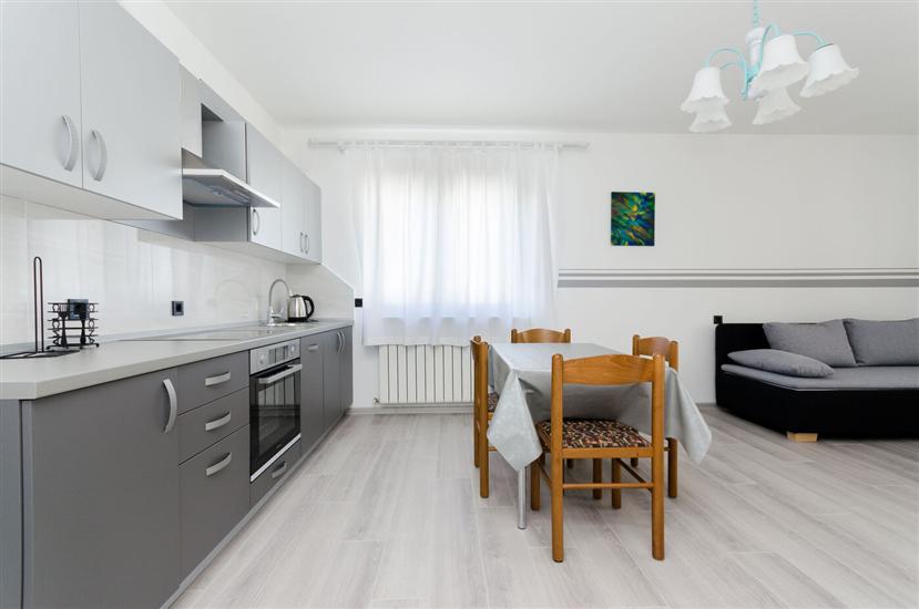 Apartment A2, for 5 persons
