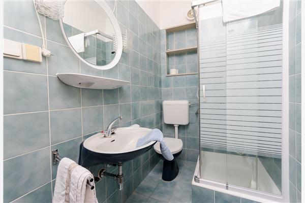 Apartment A2, for 5 persons