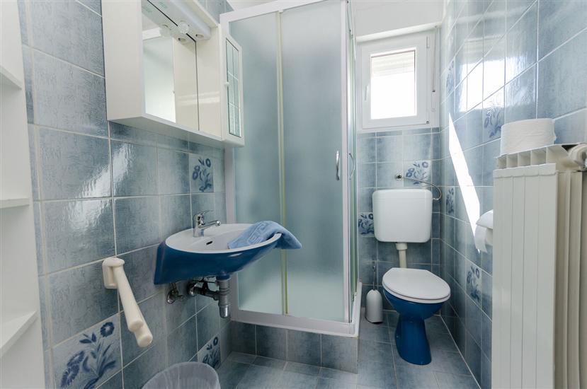 Apartment A3, for 6 persons