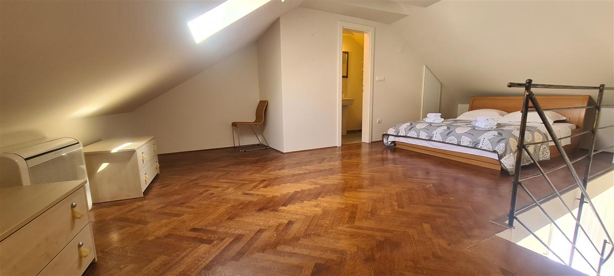 House K1, for 5 persons