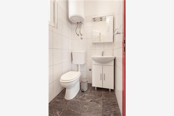 Apartment A2, for 5 persons