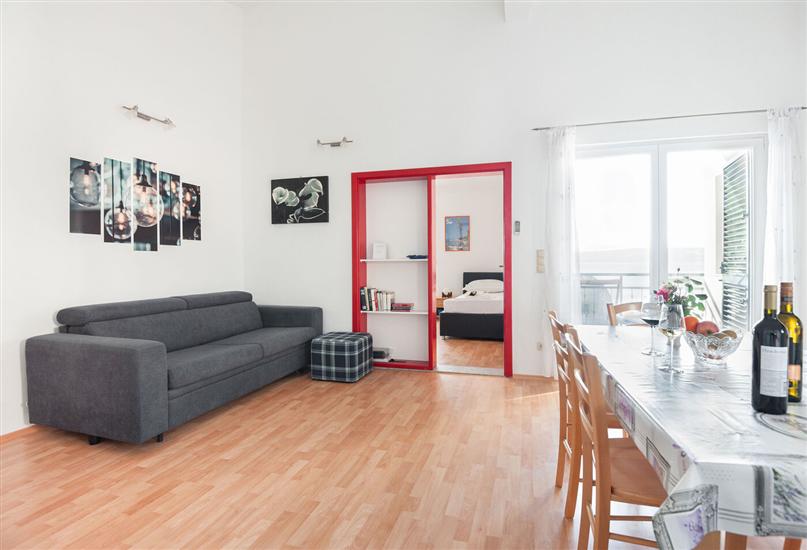Apartment A2, for 5 persons