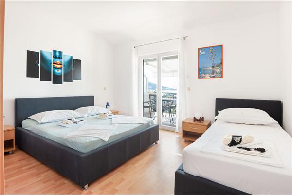 Apartment A2, for 5 persons