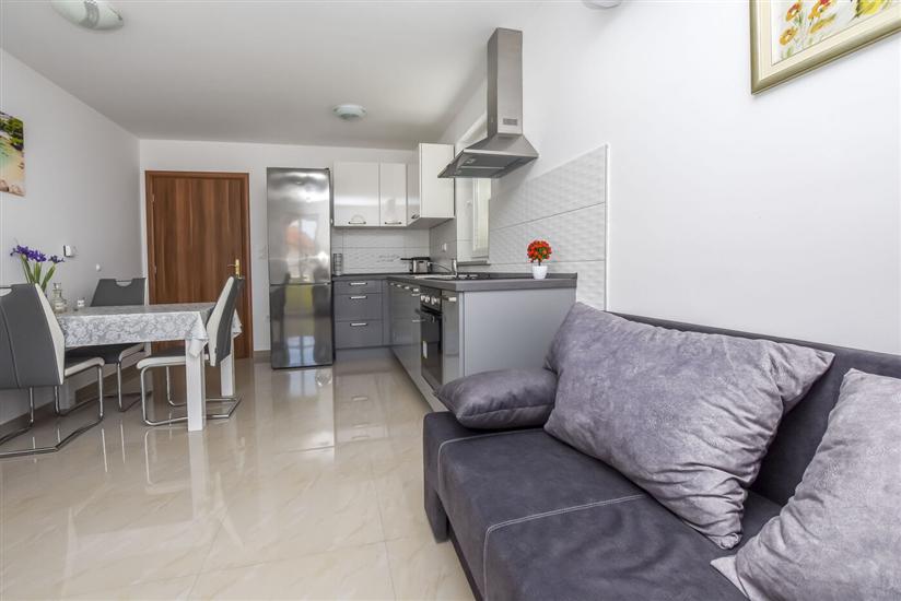 Apartment A2, for 3 persons