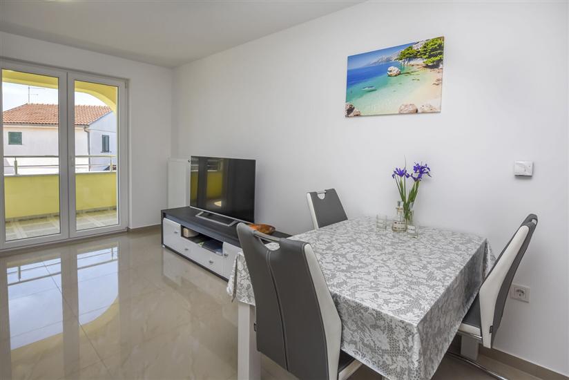 Apartment A2, for 3 persons