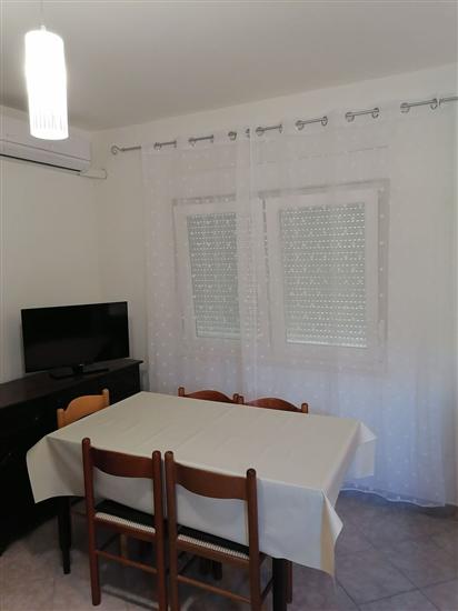Apartment A1, for 5 persons