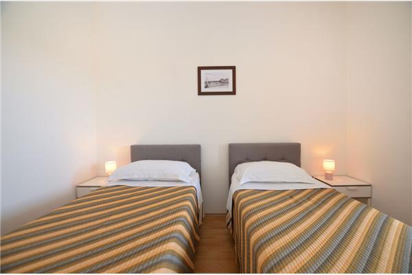 Apartment A4, for 4 persons