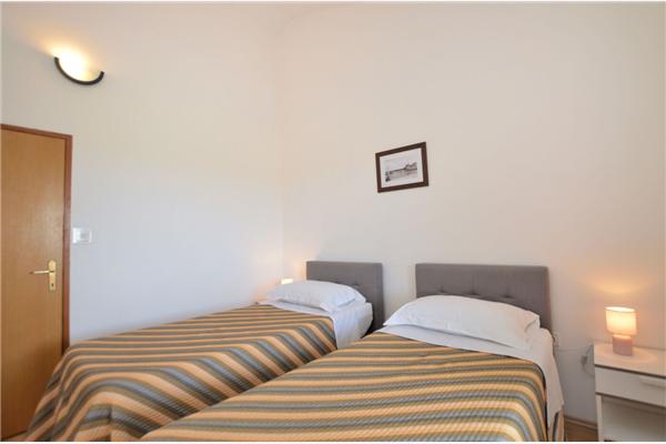 Apartment A4, for 4 persons