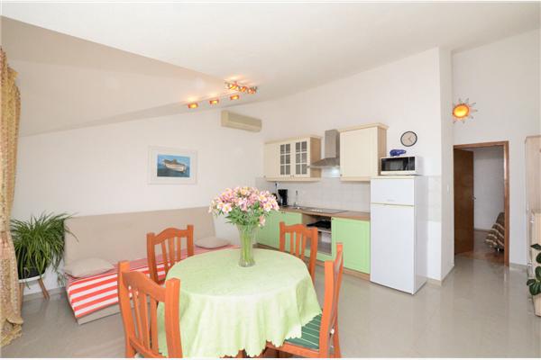 Apartment A4, for 4 persons