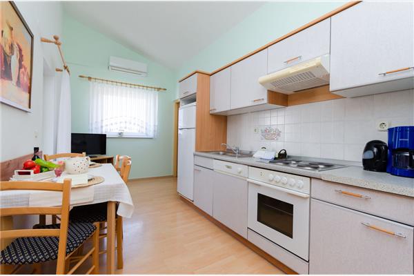Apartment A4, for 4 persons