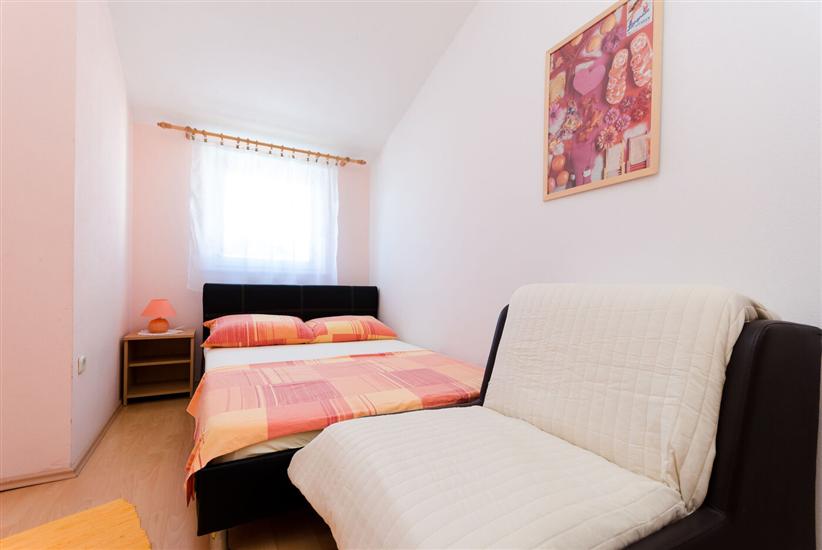 Apartment A4, for 4 persons