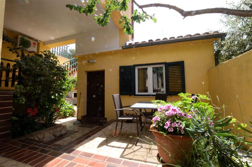 Apartment A1, for 2 persons