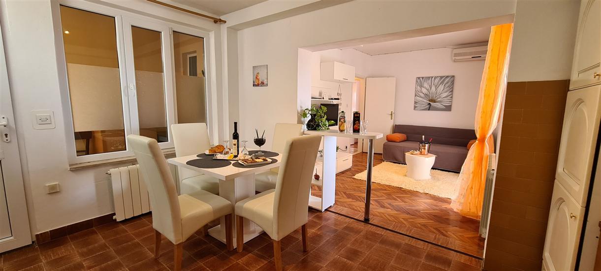 Apartment A1, for 4 persons