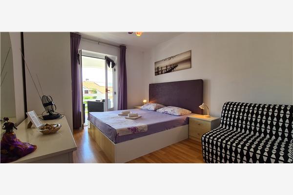 Apartment A2, for 5 persons