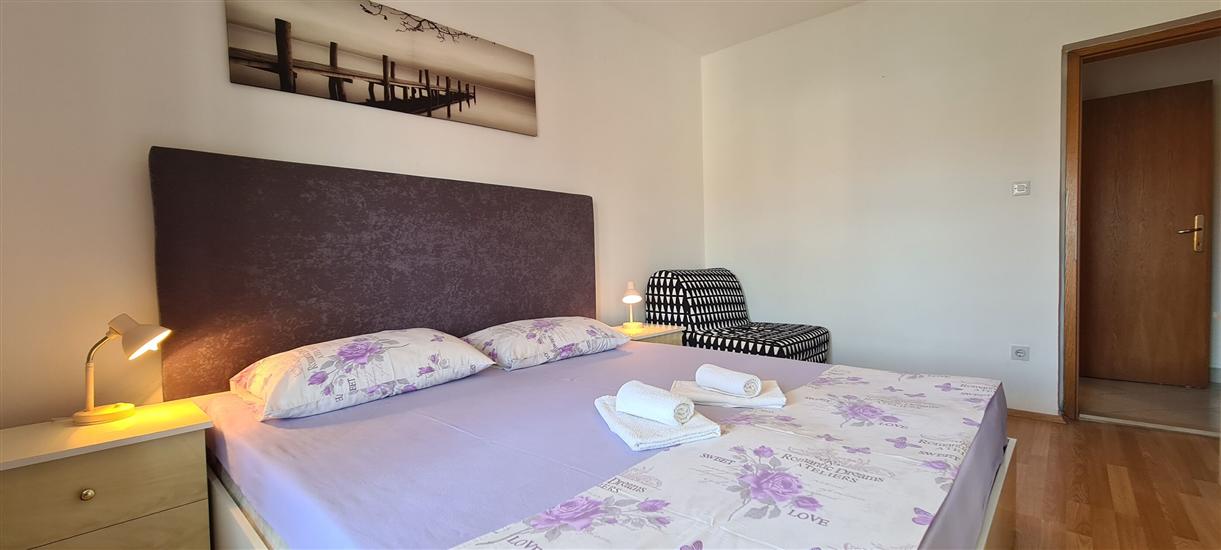 Apartment A2, for 5 persons