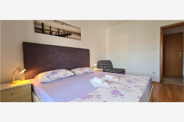 Apartment A2, for 5 persons