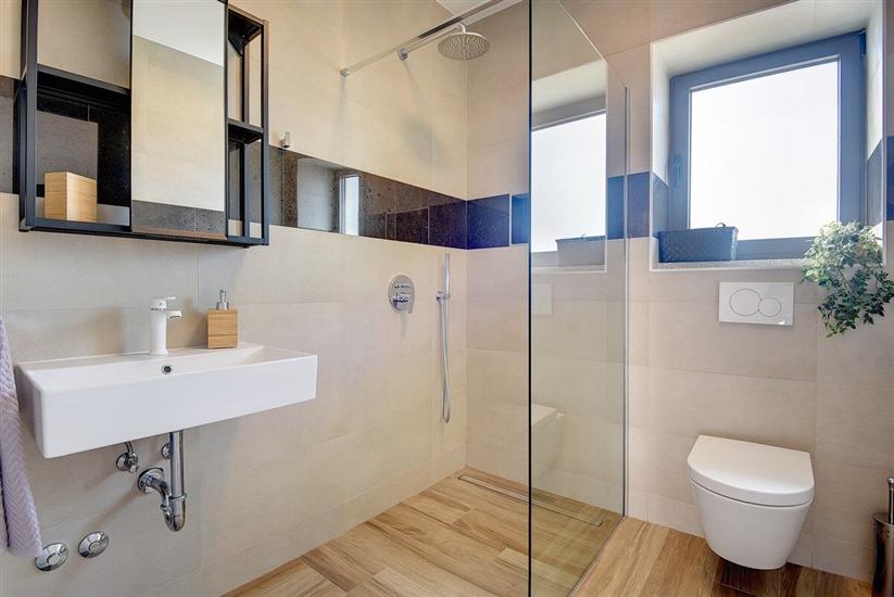 Hiša K1, na 6 osebe