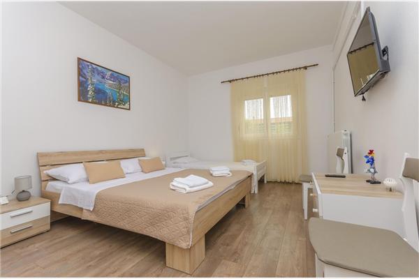 House K1, for 3 persons