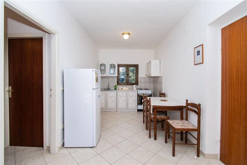 Apartment A1, for 5 persons