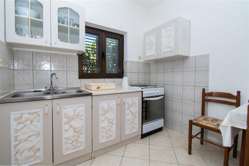 Apartment A1, for 5 persons
