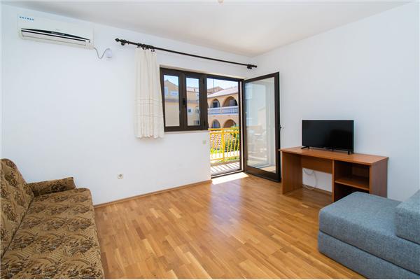 Apartment A1, for 5 persons
