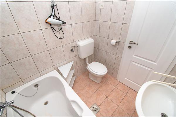 Apartment A2, for 4 persons